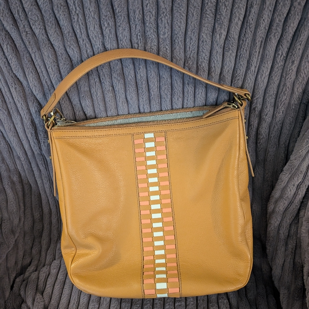 Fossil purse